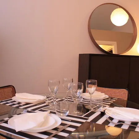 Y And G Apartment *